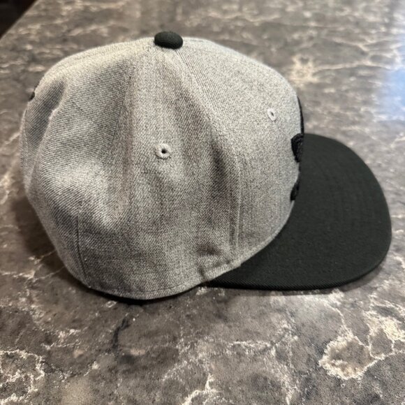 Wolf Gray & Black Snapback Adidas Hat - Picture 2 of 10